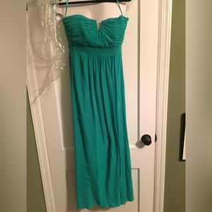 Gorgeous strapless green long dress/ gown